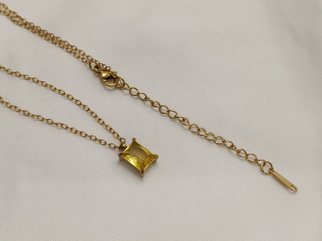Collar ajustable con colgante cuadrado circonita amarilla de acero inoxidable oro 18K waterproof tarnish-free
