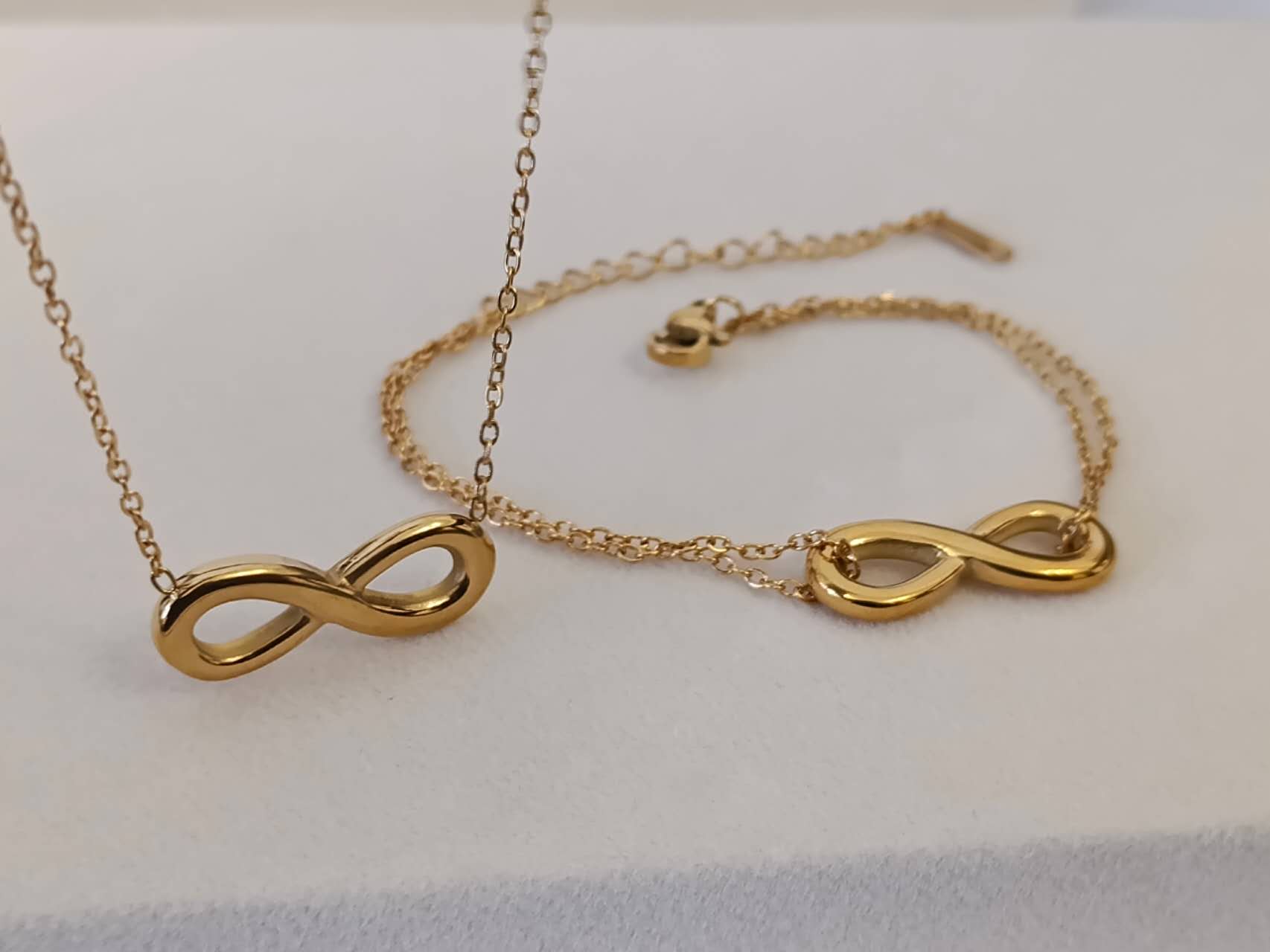 Collar con extensor ajustable colgante infinito y pulsera a juego de acero inoxidable oro 18K PVD Waterproof tarnish-free