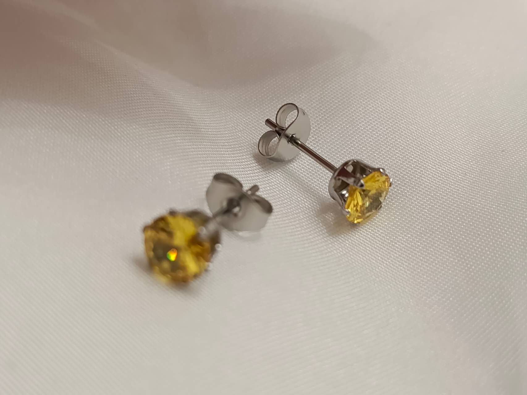 Pendientes de circonita verde, rosa, rojo, amarillo de acero inoxidable