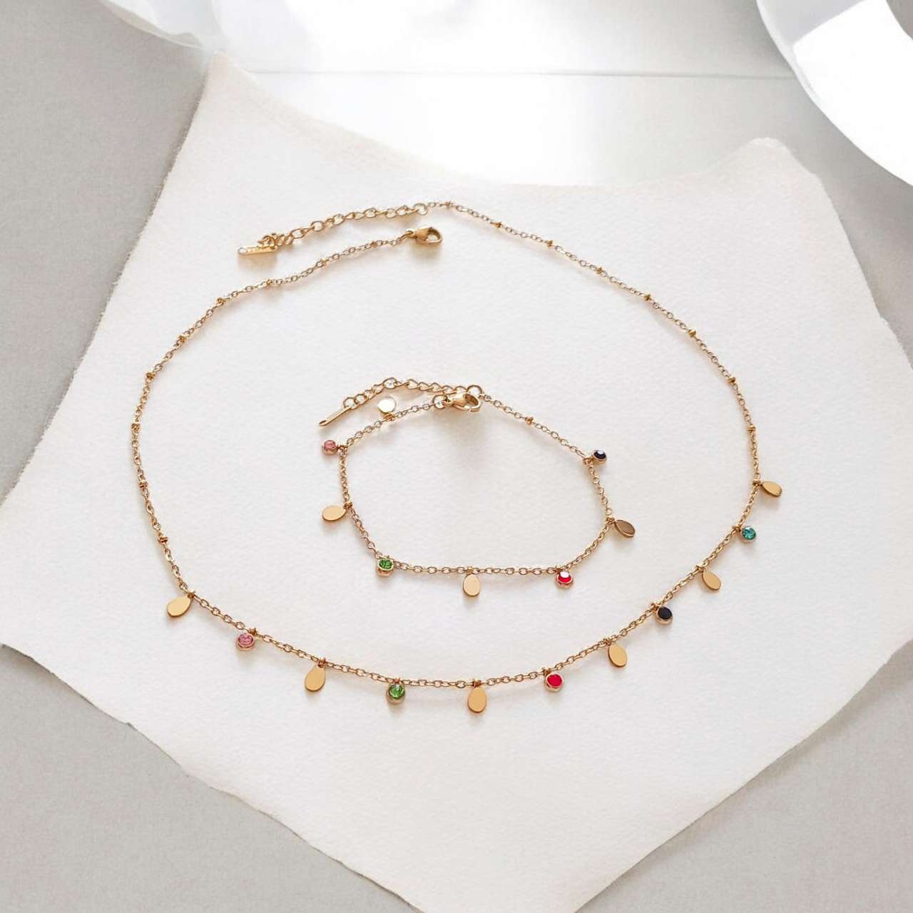 Set de joyas Collar de gotas y circonitas multicolores y pulsera a juego de acero inoxidable oro 18K waterproof