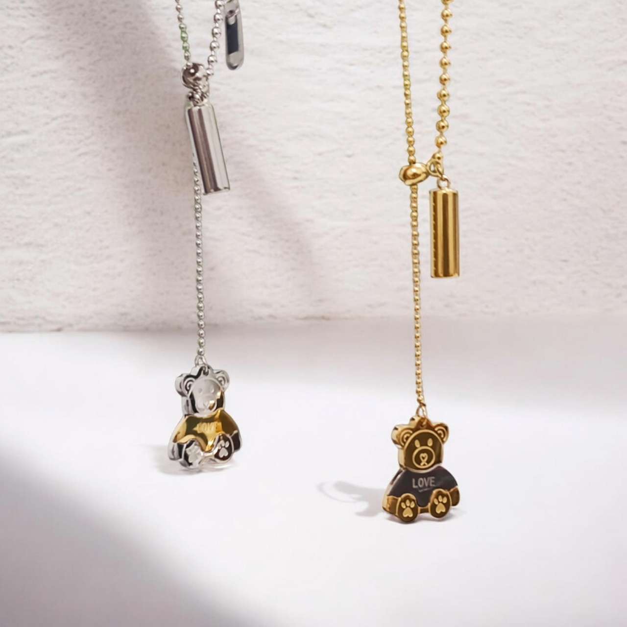 Collar ajustable de bolitas con colgante de oso bicolor acero inoxidable oro 18K waterproof tarnish-free