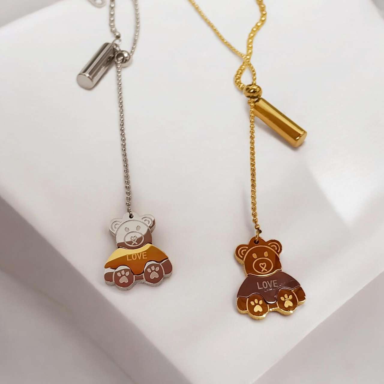 Collar ajustable de bolitas con colgante de oso bicolor acero inoxidable oro 18K waterproof tarnish-free