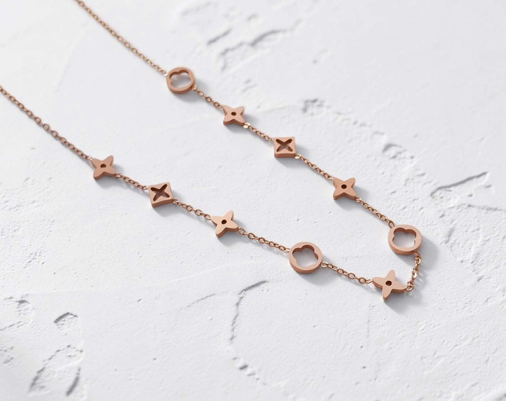 Collar ajustable extensor de cuentas trebol acero inoxidable oro rosa 18K PVD waterproof tarnish-free