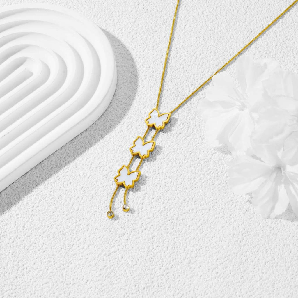 Collar en Y ajustable con mariposas blancas nacar acero inoxidable oro 18K waterproof tarnish-free