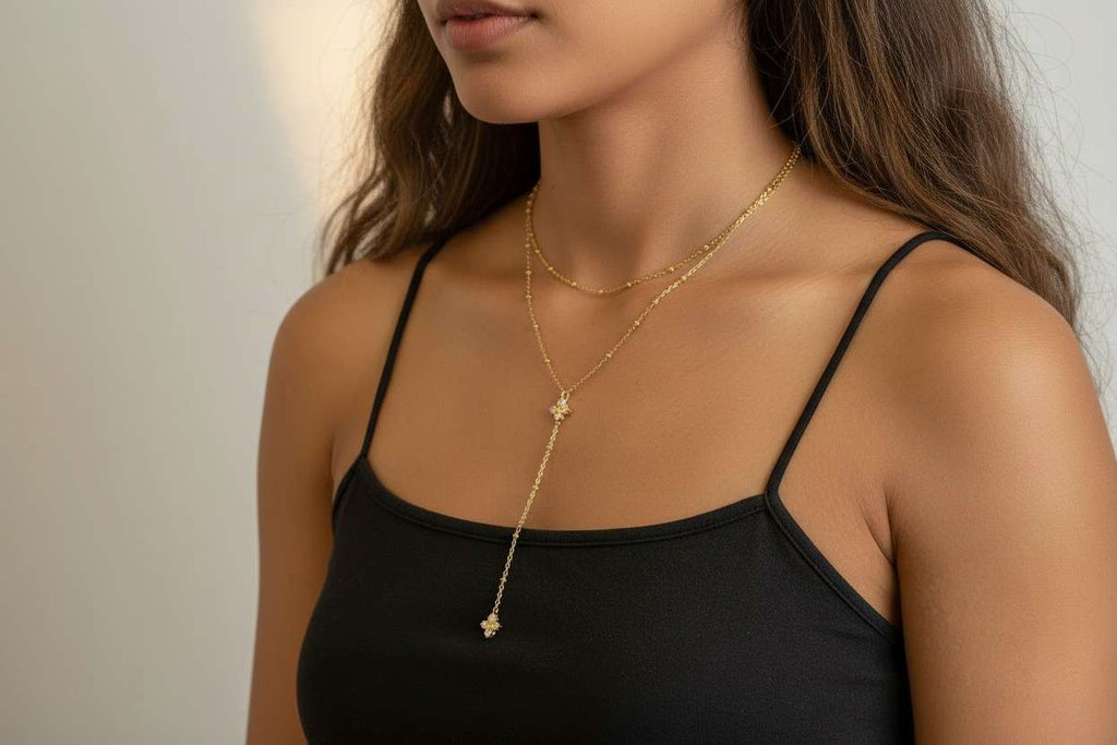 Collar en Y con doble cadena de cuentas bolitas con colgante trebol circonita de acero inoxidable oro 18K waterproof