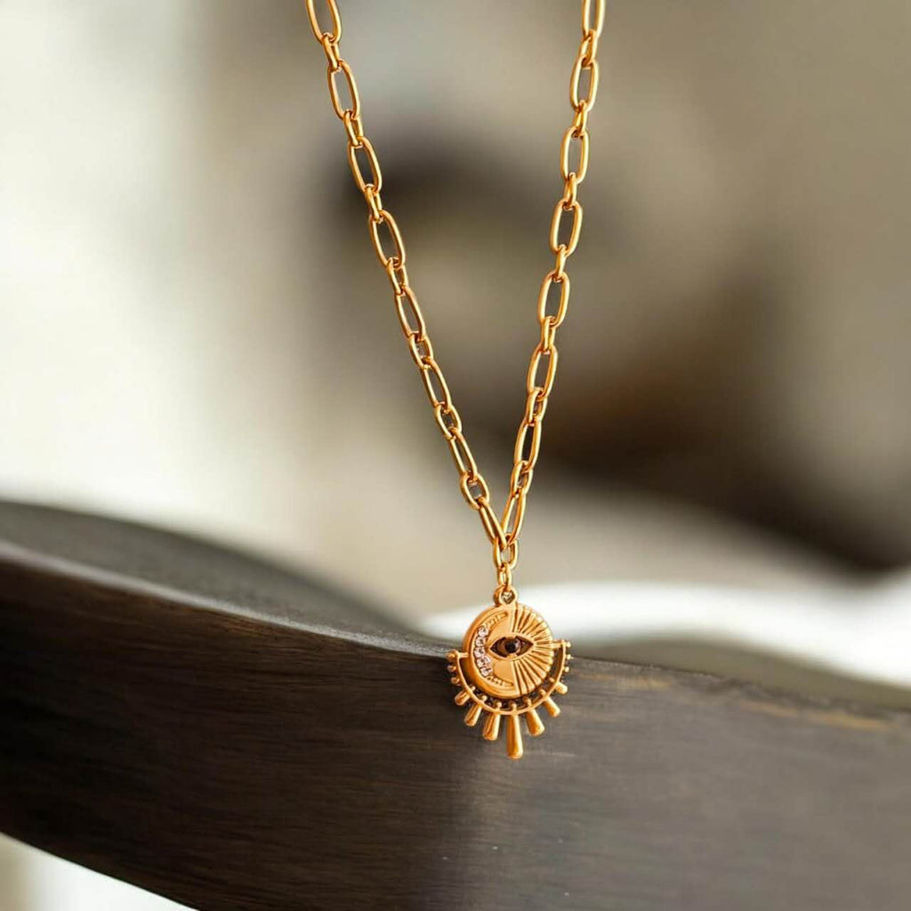 Collar cadena paperclip colgante Ojo Turco Medallón de Sol y Luna acero inoxidable oro bañado 18K waterproof tarnish-free