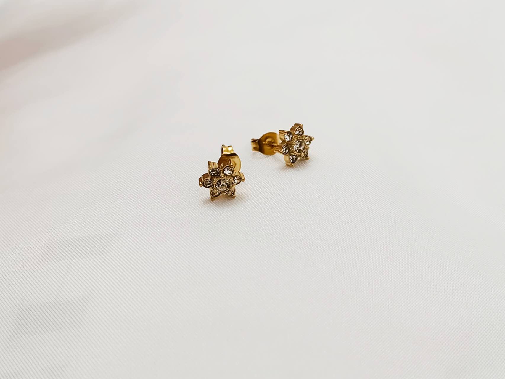 Esencia Floral Conjunto de Collar y Pendientes con Circonita de acero inoxidable oro 18K PVD Waterproof tarnish free