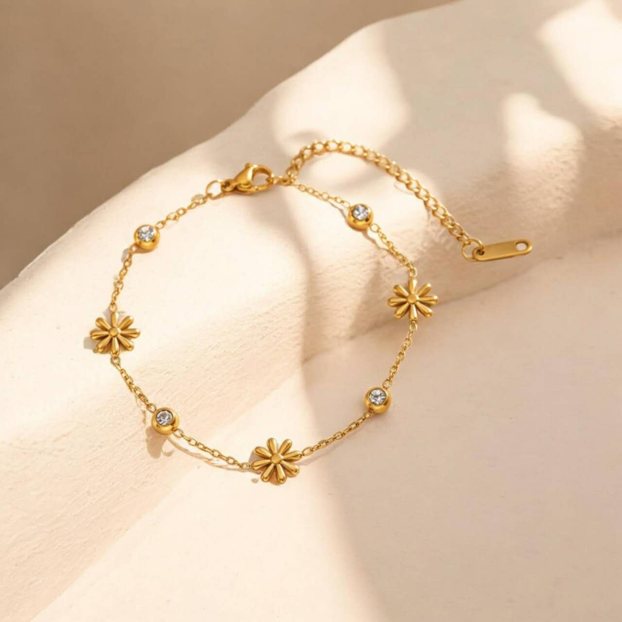 Set de joyas colalr de cuentas flores y circonita y puplsera a juego de acero inoxidable oro 18K PVD waterproof